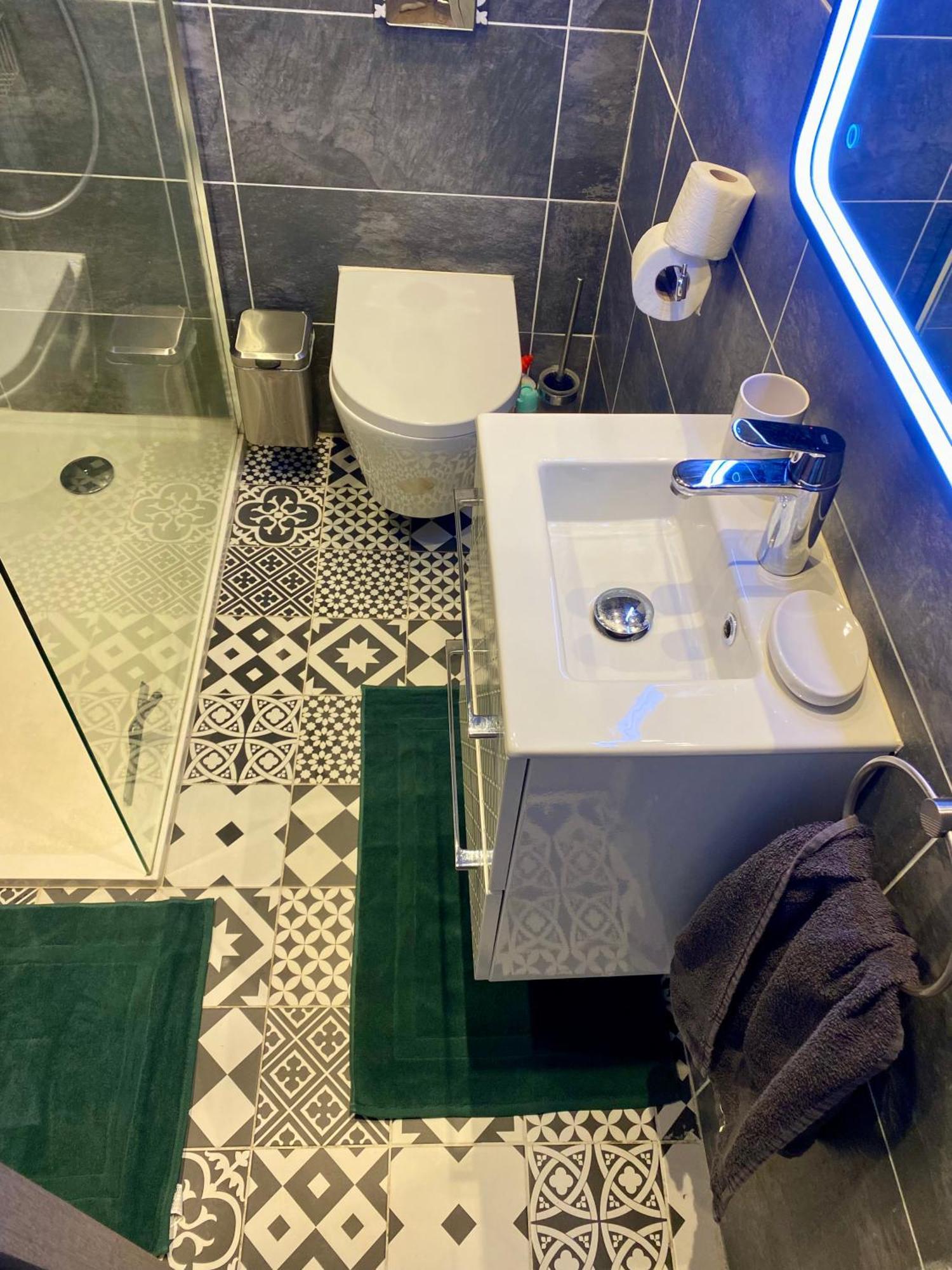 Appartamento La Vaca T3 Standing Climatisation Wifi Netflix Coeur Historique Béziers Esterno foto